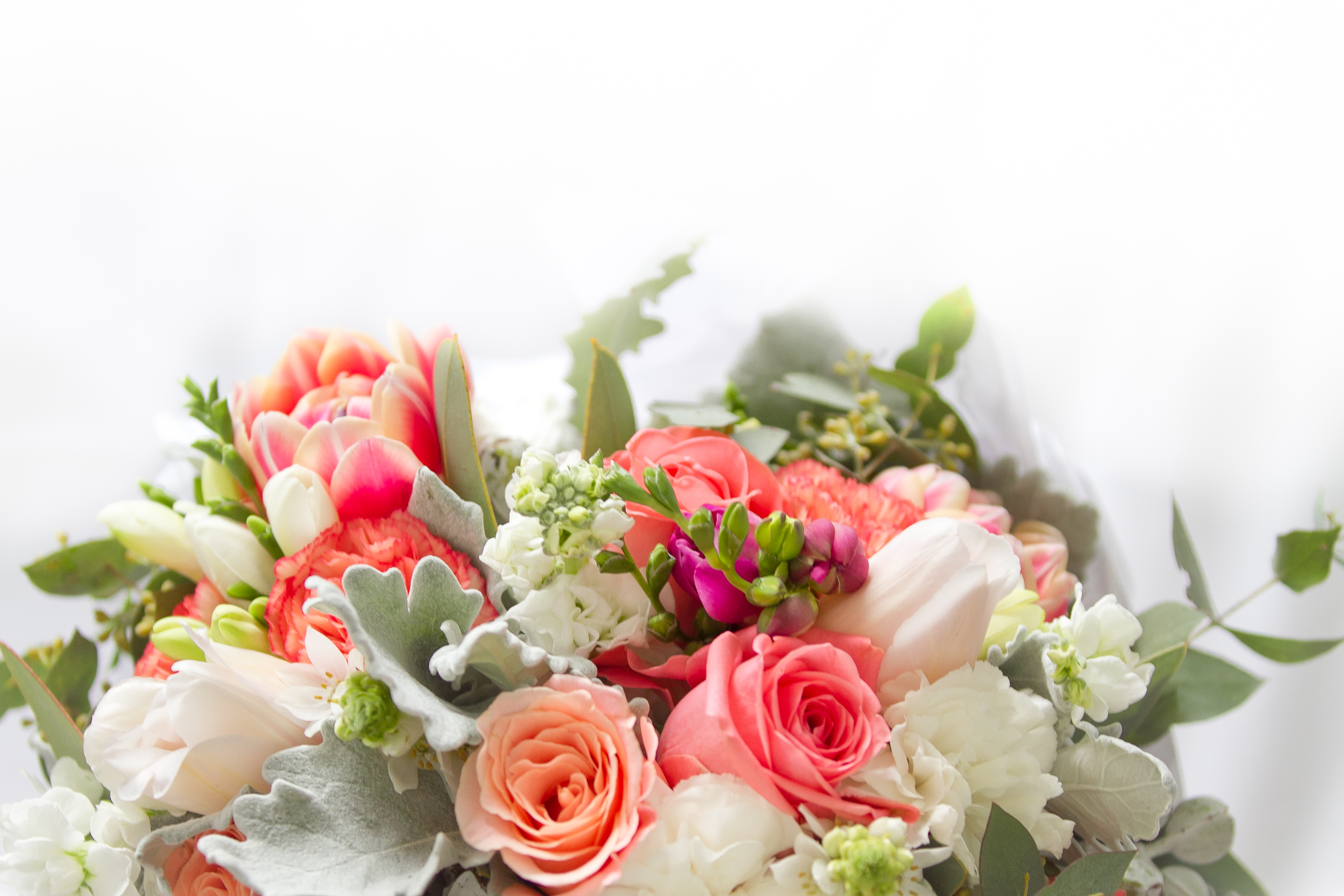 Топ 8 цветов, которые чаще других участвуют в свадебных церемониях