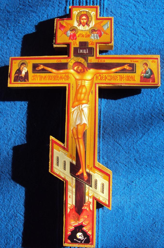 Деревянный крестик