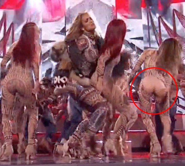 Oh no! Jennifer Lopez