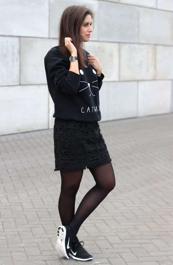 women-sporty-outfit-with-skirt Women Sporty Style-30 Ways to Get a Fashionable Sporty Look